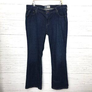 Levi's Signature Jeans Bootcut Low Rise Stretch Size 18 length 31"